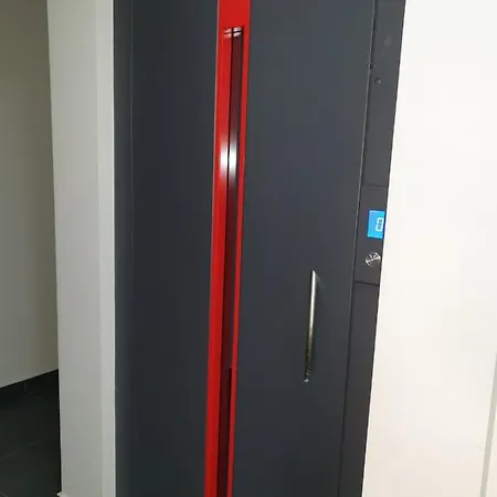 M & M Red Luxury * Paralia Katerinis