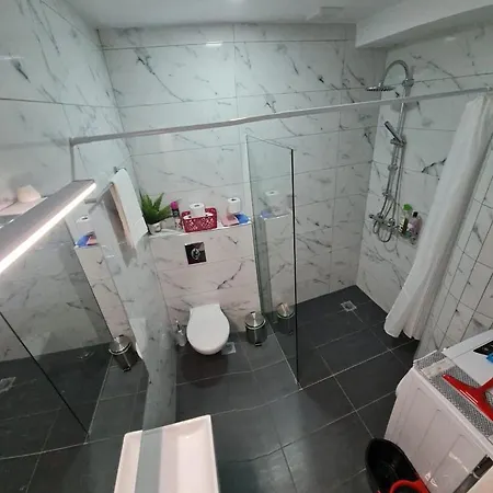 M & M Red Luxury Paralia Katerinis