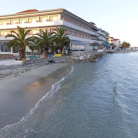 Apartmán M & M Red Luxury *