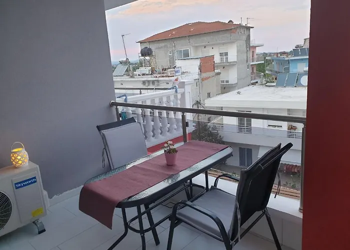 M & M Red Luxury Lägenhet Paralía