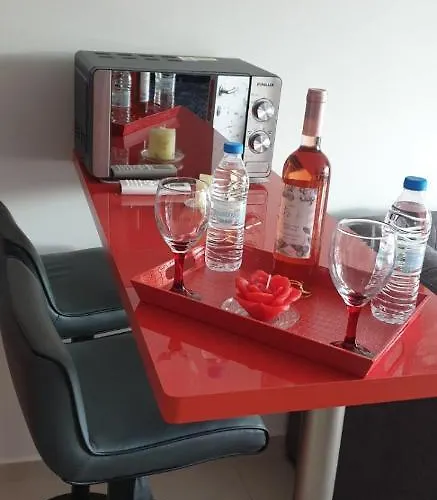 M & M Red Luxury Lägenhet